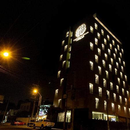 Hotel Tierra Viva Trujillo Extérieur photo