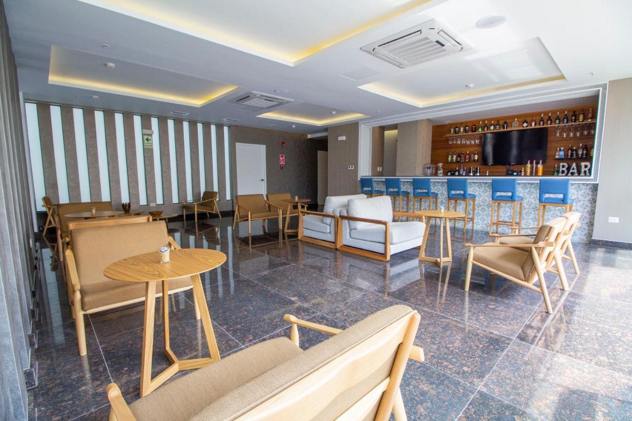 Hotel Tierra Viva Trujillo Extérieur photo